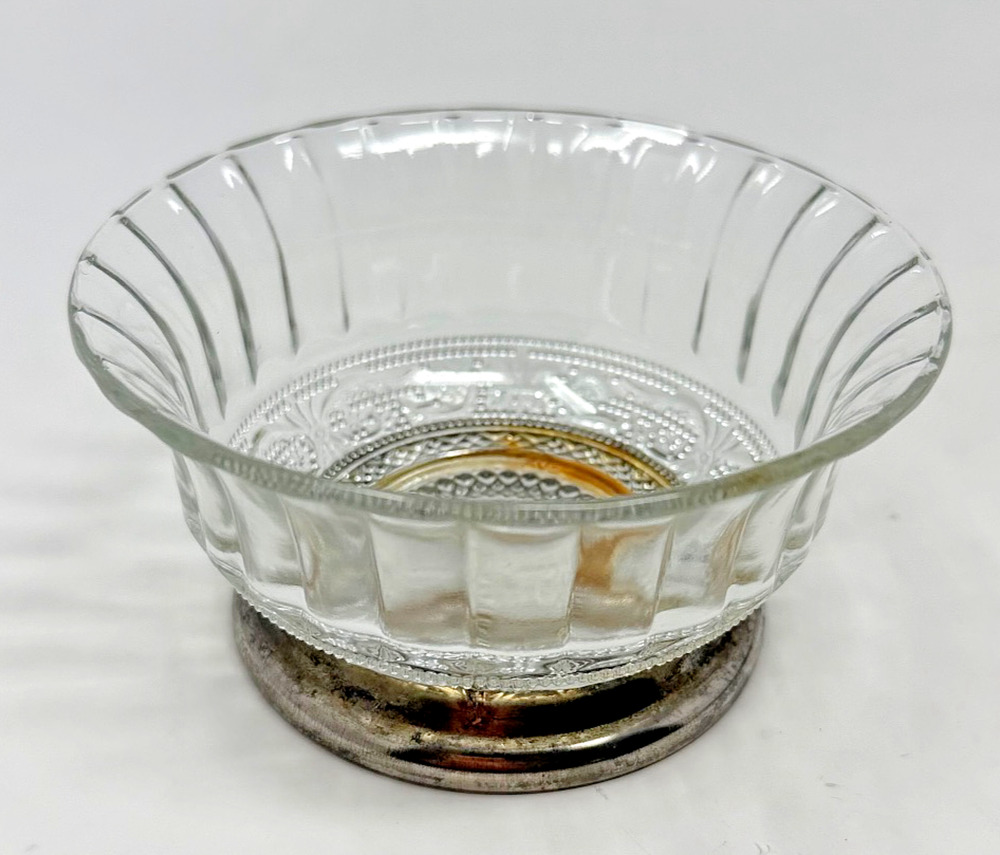 FNG Indonesia Vintage Pressed Glass Candy Nut Bowl Silver Tone Base